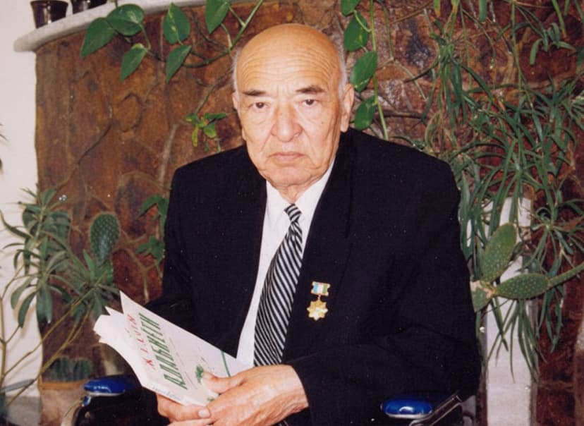 Ozod Sharafiddinov Portreti